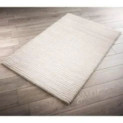 B&M Alaska Faux Fur Rug 100 X 150cm - Cream